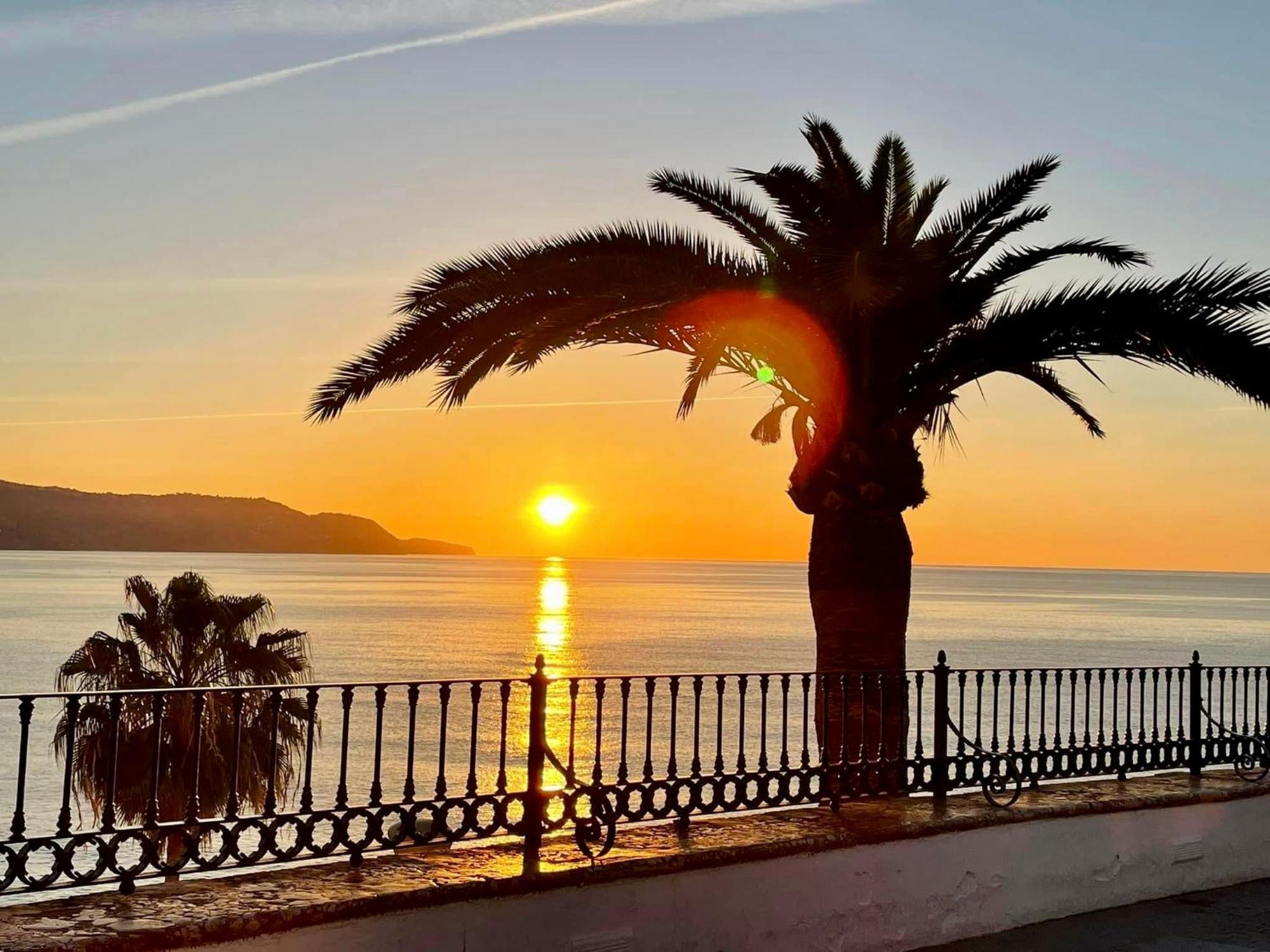 Apartmán Edf. 4 Caminos Nerja Exteriér fotografie